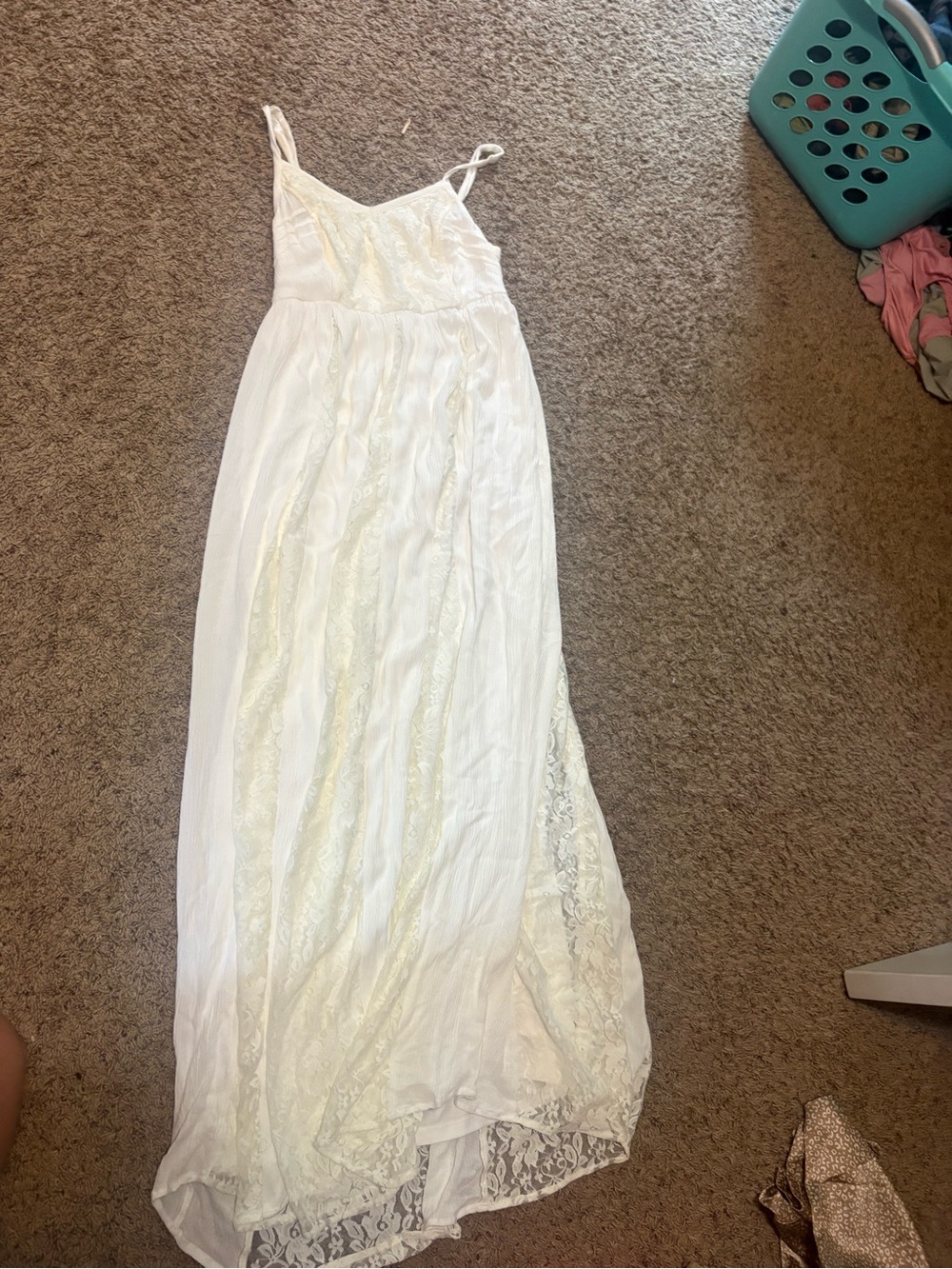 torrid White Lace Maxi Dress with Spaghetti Straps